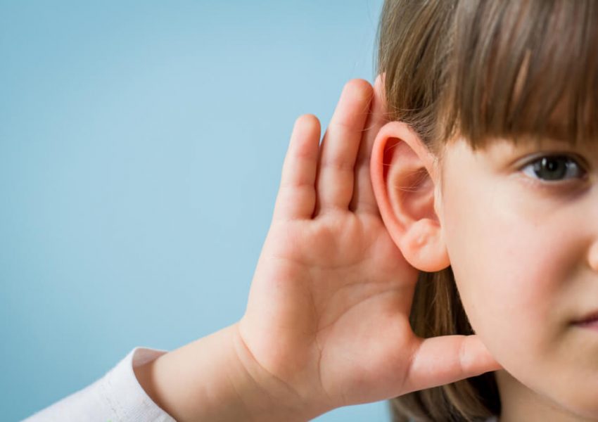 how deaf people communicate
